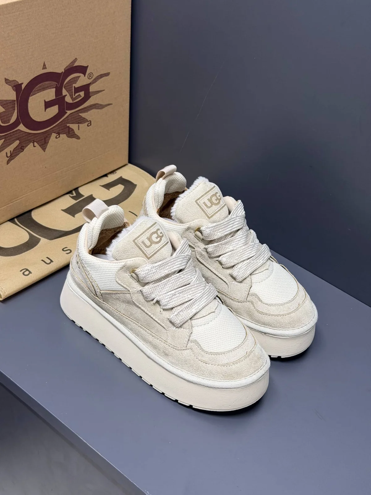 Ugg