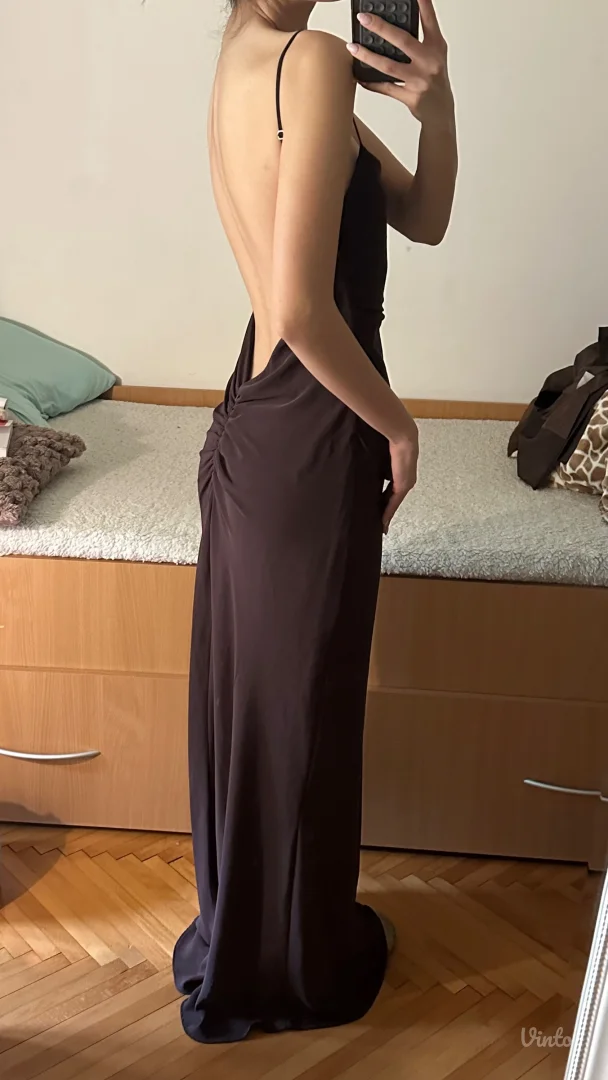 Zara haljina sa golim ledjima