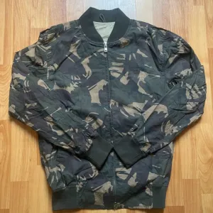 Fred Perry x Paddy Smith bomber jakna