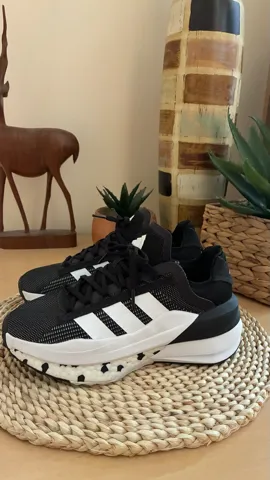 Adidas patike za trening