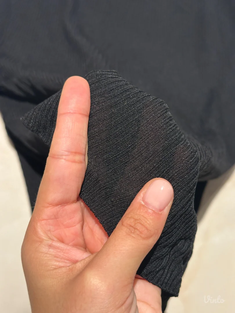 Zara - crna rebrasta majica