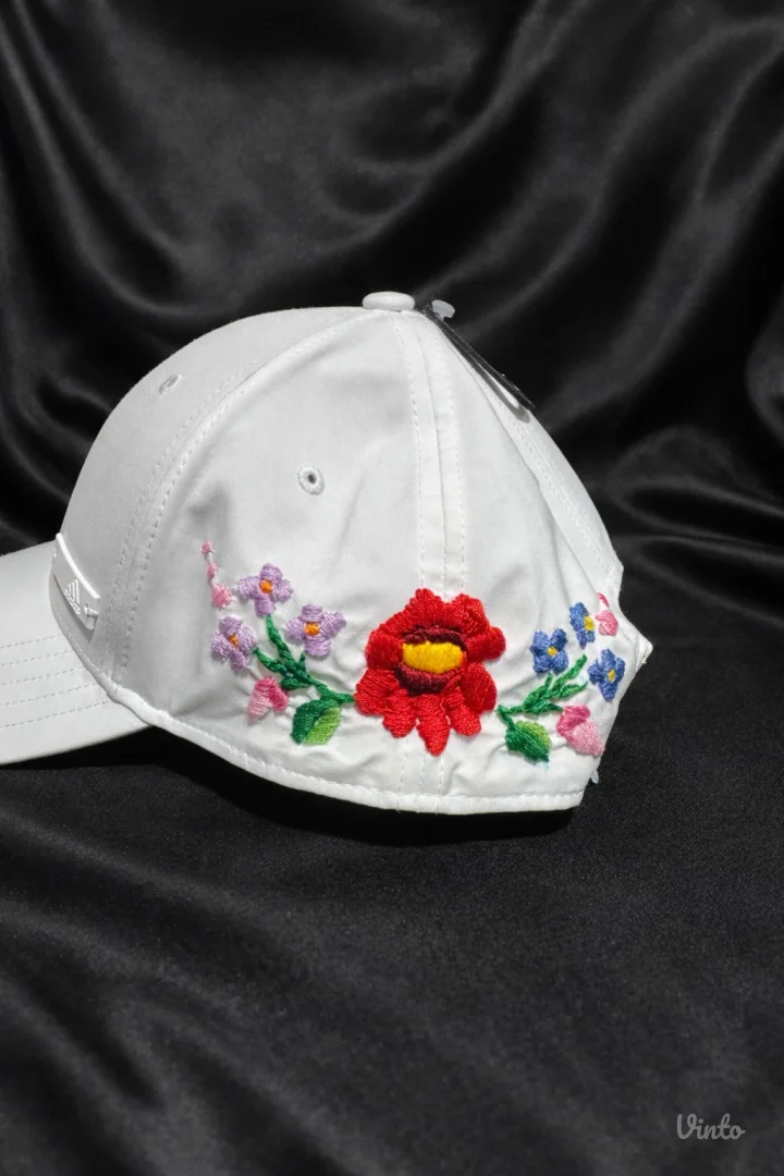 Custom Adidas original kačketi sa unikatnim ručnim vezom