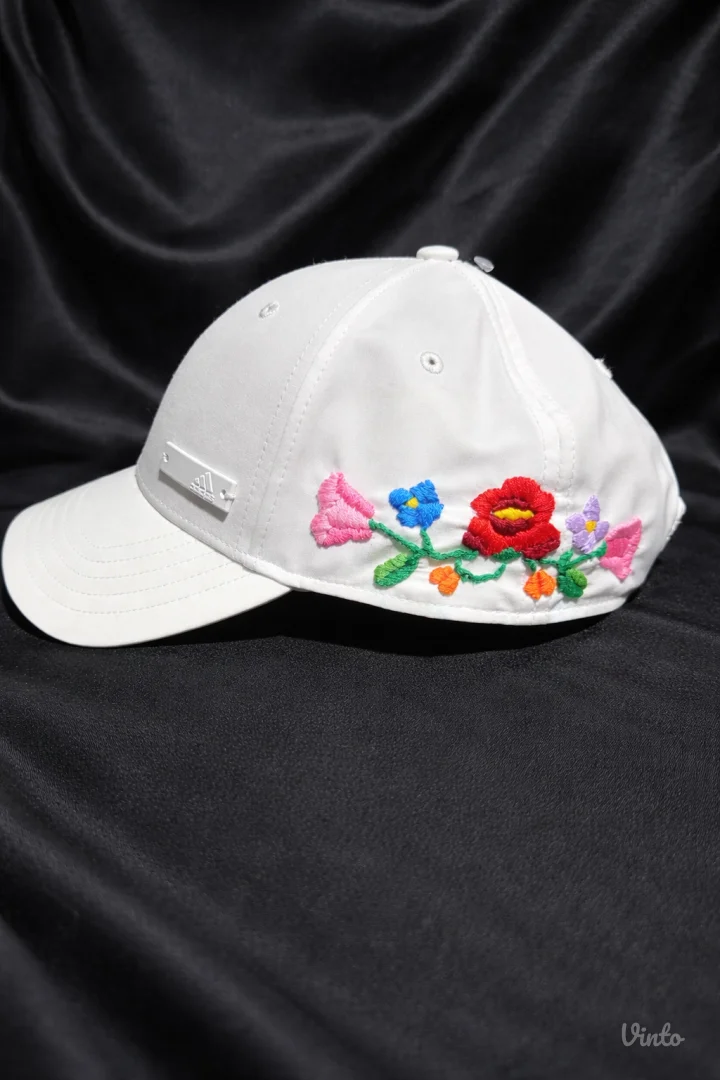 Custom Adidas original kačketi sa unikatnim ručnim vezom