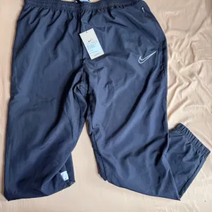 Nova Nike Dri-FIT Academy 21 trenerka donji deo