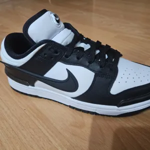 *Nike Dunk Low Twist*