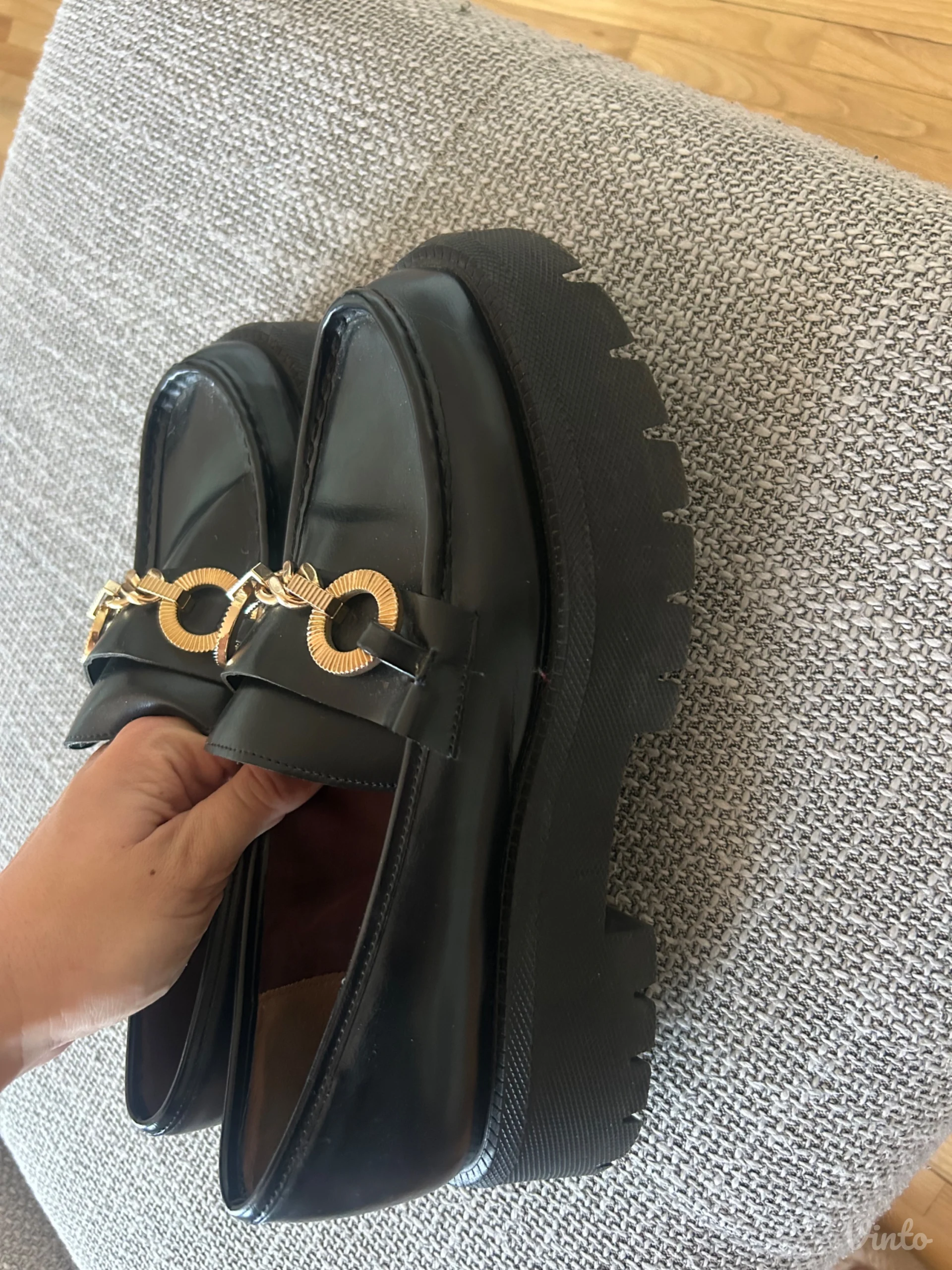 NOVO Zara crne mokasine 39