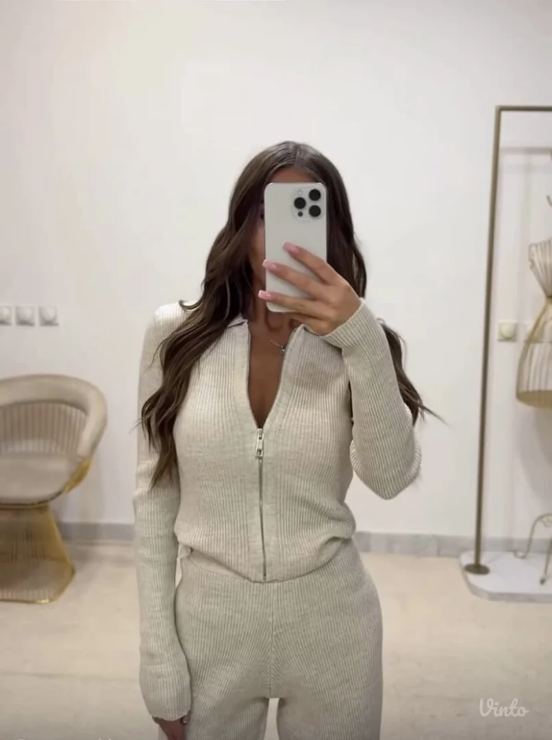 NOVO Bež komplet XS-S