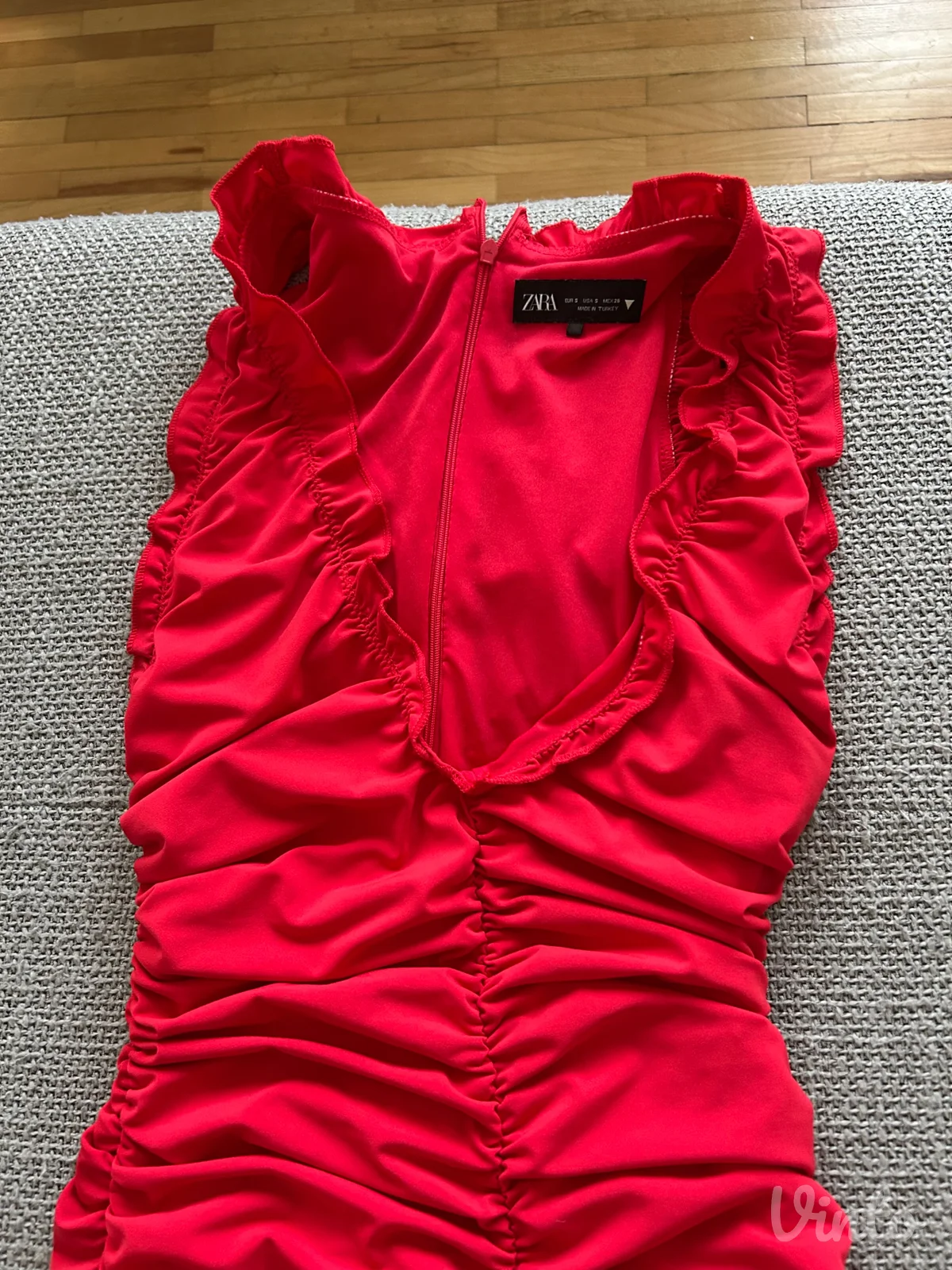 Zara crvena haljina S
