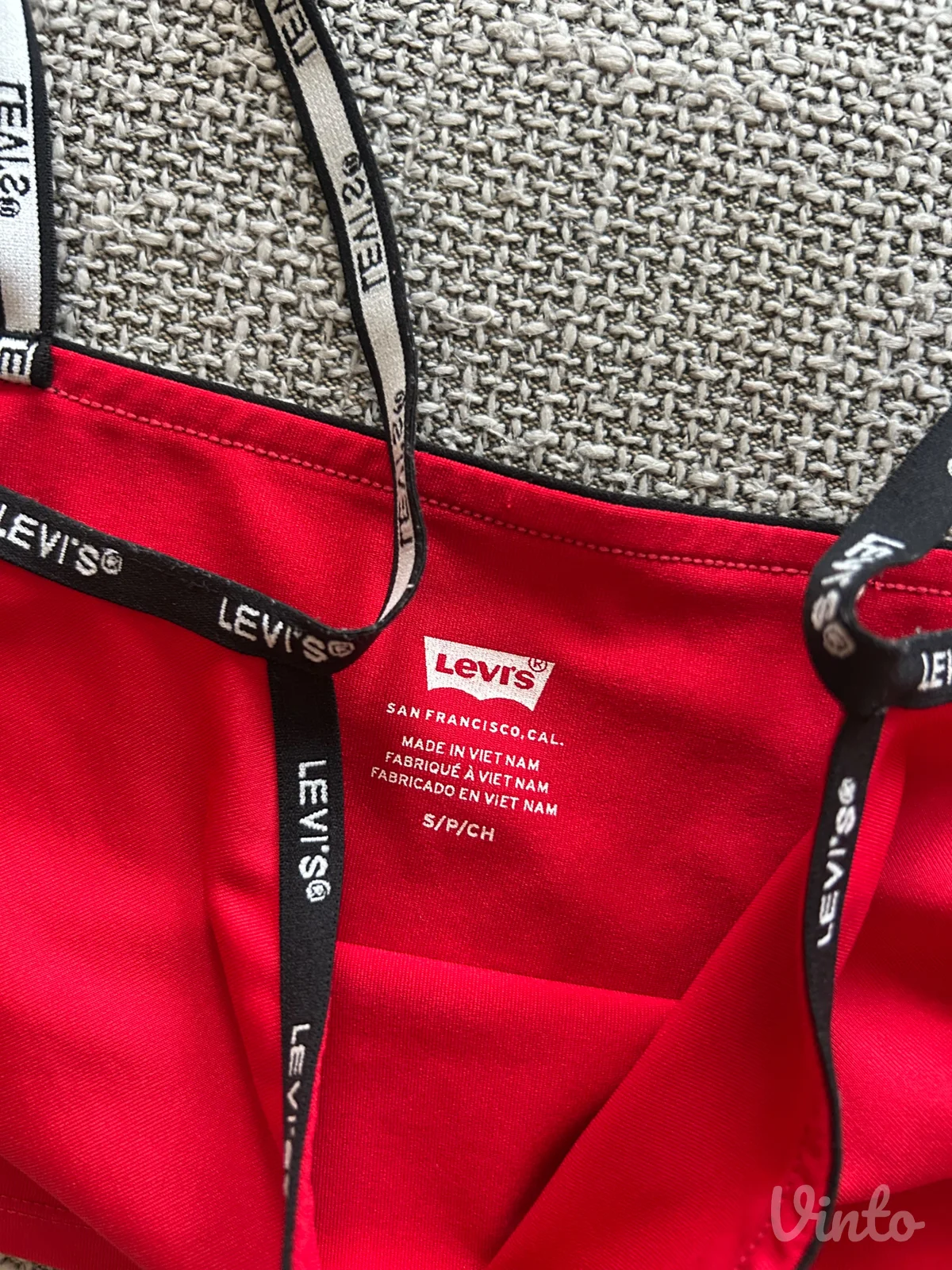 Levis crveni top S-M