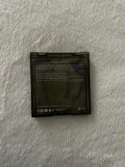 Huda beauty kaki haza paleta