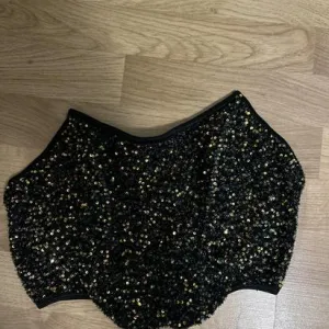 Shein šljokičavi korset M