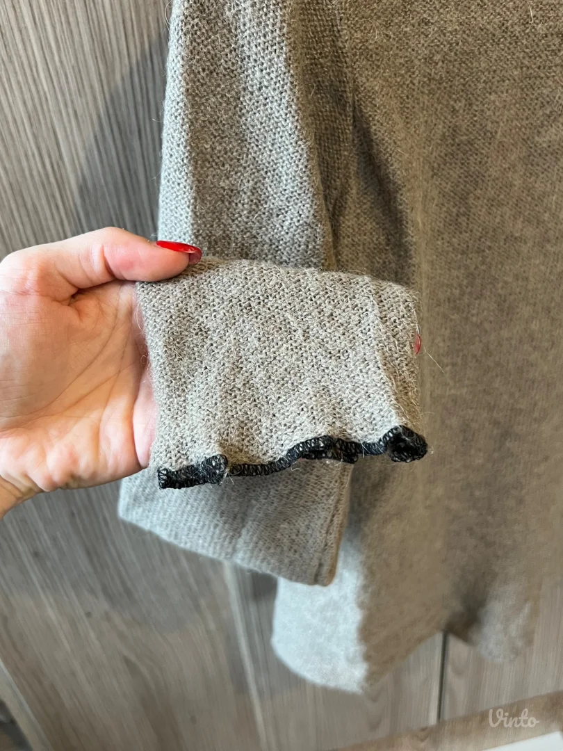 Zara vuneni džemper