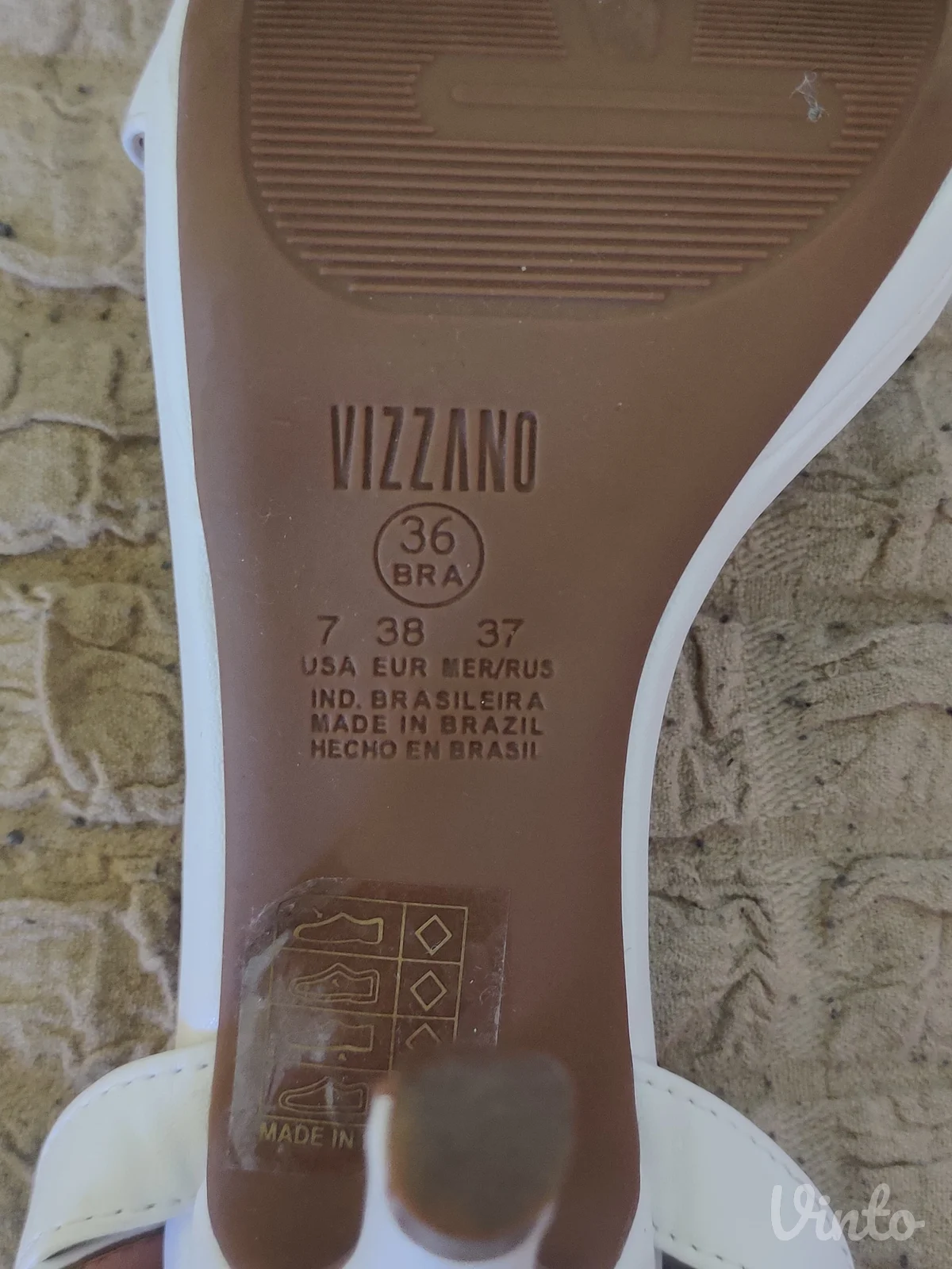 Vizzano štikle 38