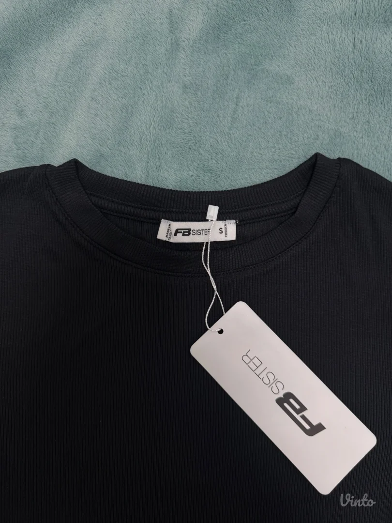 NewYorker - crna majica🖤