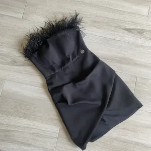 Butik13 haljina sa perjem