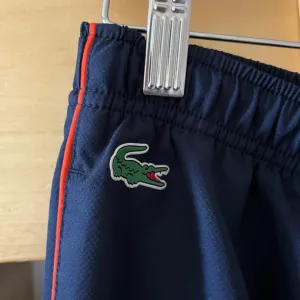 lacoste suskave trenerke