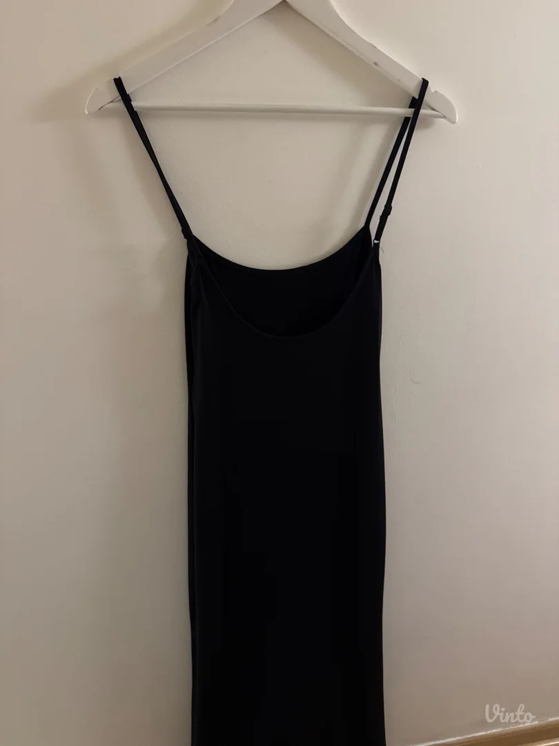 Bershka crna haljina