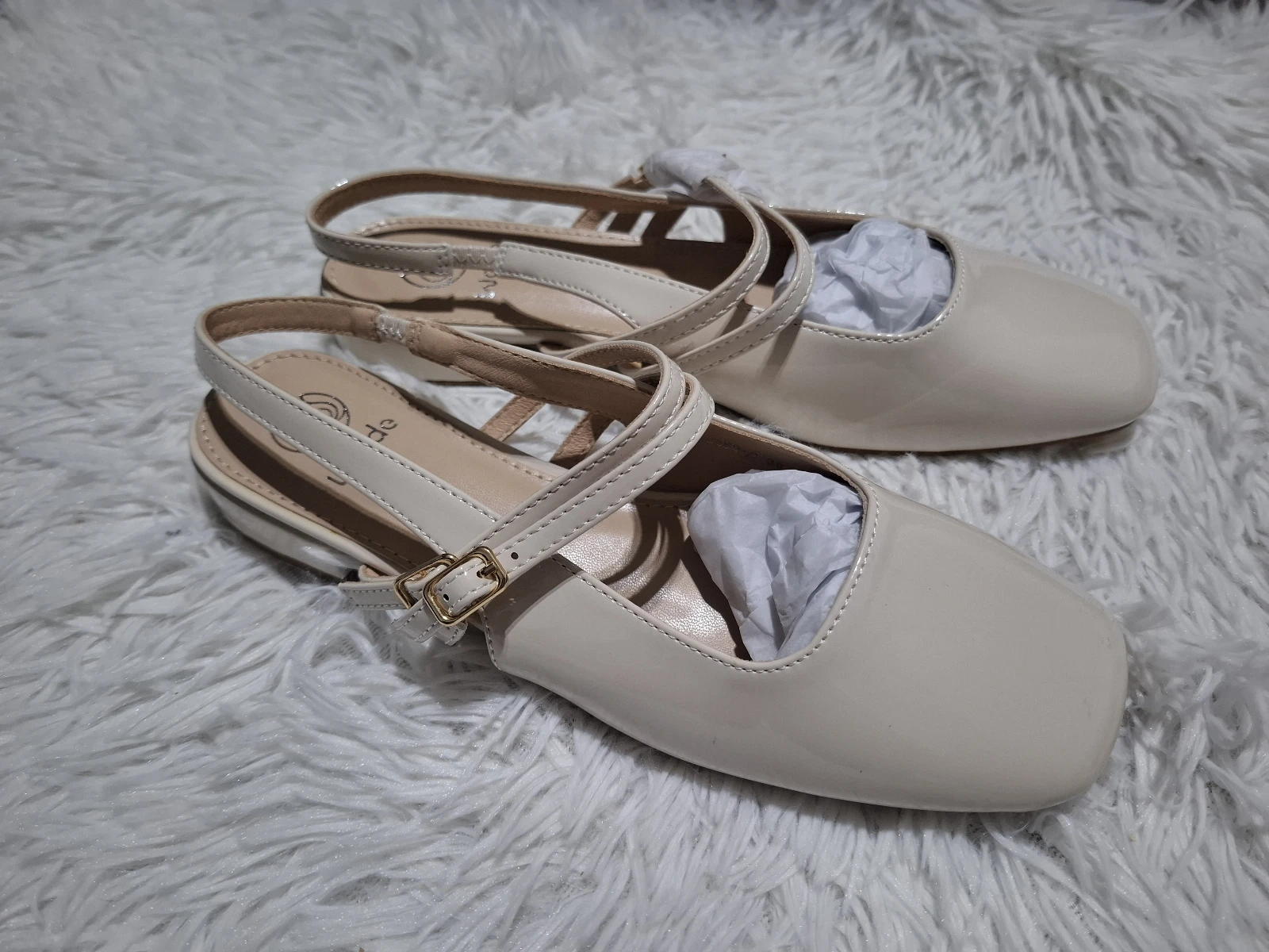 Nove cipele br. 38