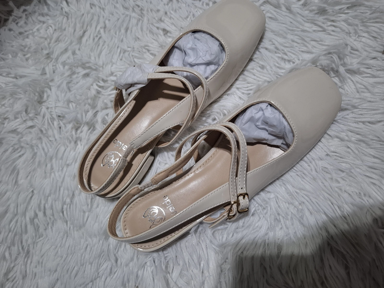 Nove cipele br. 38
