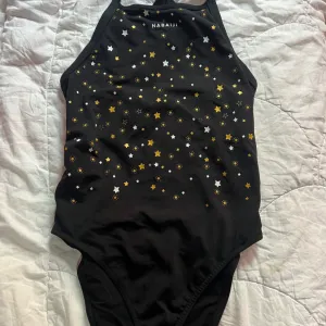 Aqva Resist - jednodelni kupaci