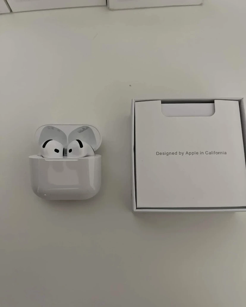 Apple AirPods 4 ANC-nove ne otpakovane