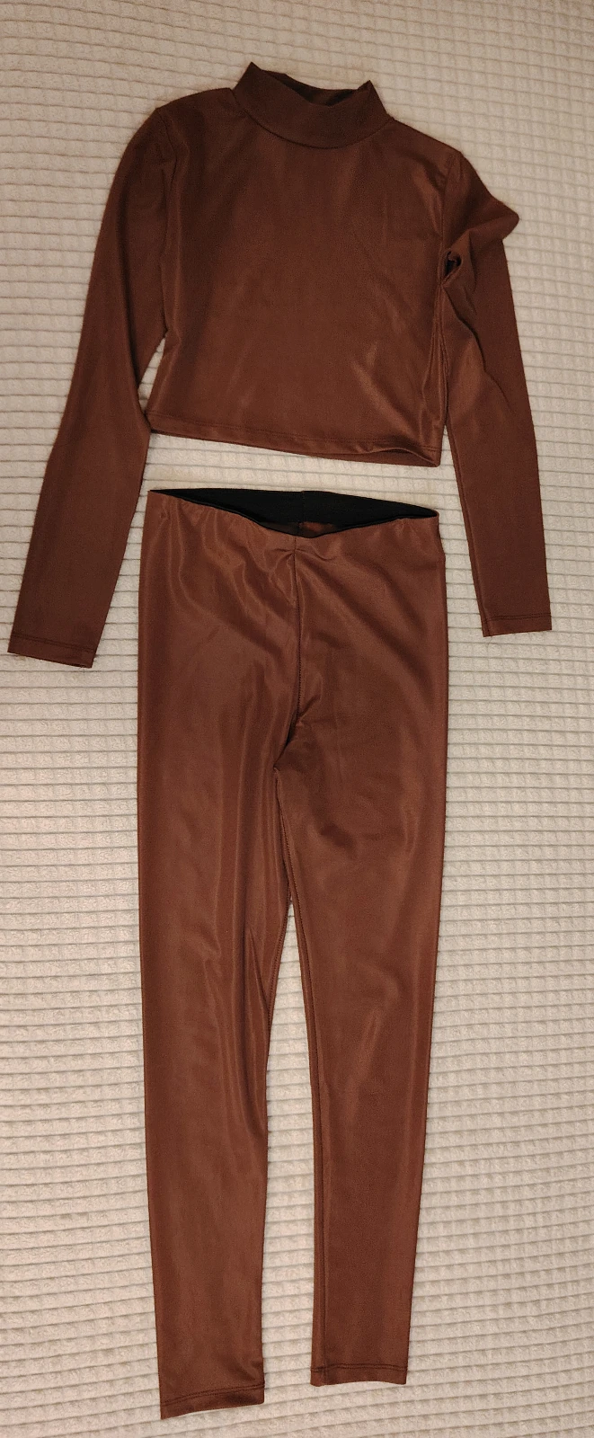 Braon komplet - crop top i helanke - novo - vel. M