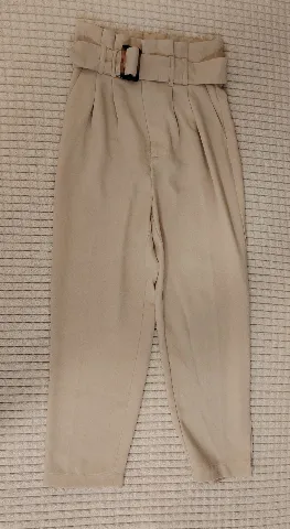 Stradivarius pantalone - vel. 34 - bež