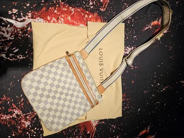 Louis Vuitton "Bosphore Pochette" torbica (Original)