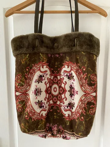 Boho vintage plišana torba