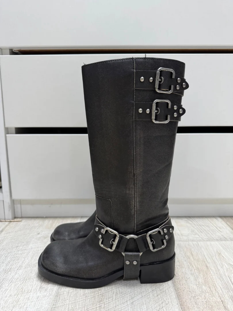 Stradivarius cizme br. 36