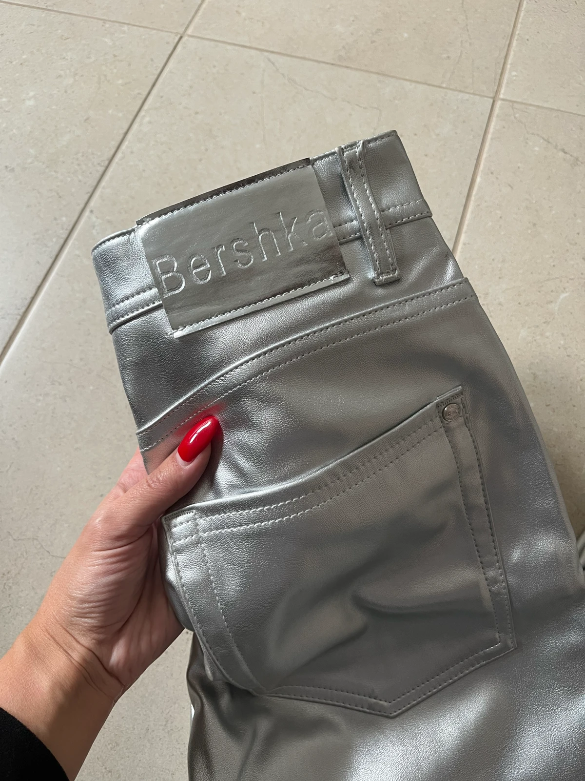 bershka pantalone