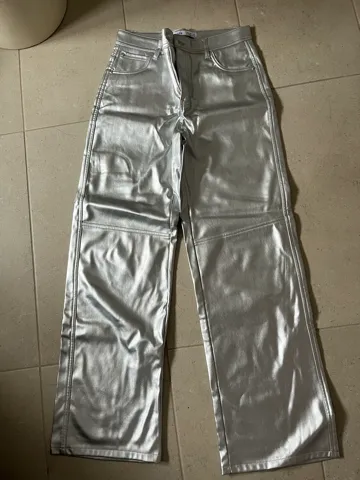 bershka pantalone