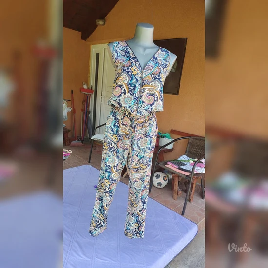 NOVO Red Queen pamučni kombinezon M (38)