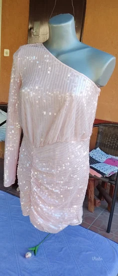 PrettyLittleThing roze šljokica haljina S/36