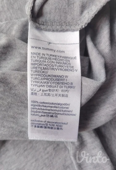 TOMMY HILFIGER siva pamučna majica V-izrez M / L