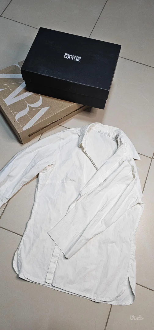 Sve majice po 150 dinara