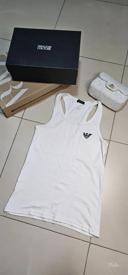 Sve majice po 150 dinara