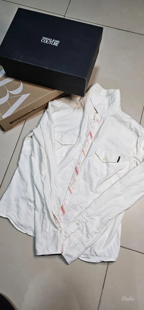 Sve majice po 150 dinara