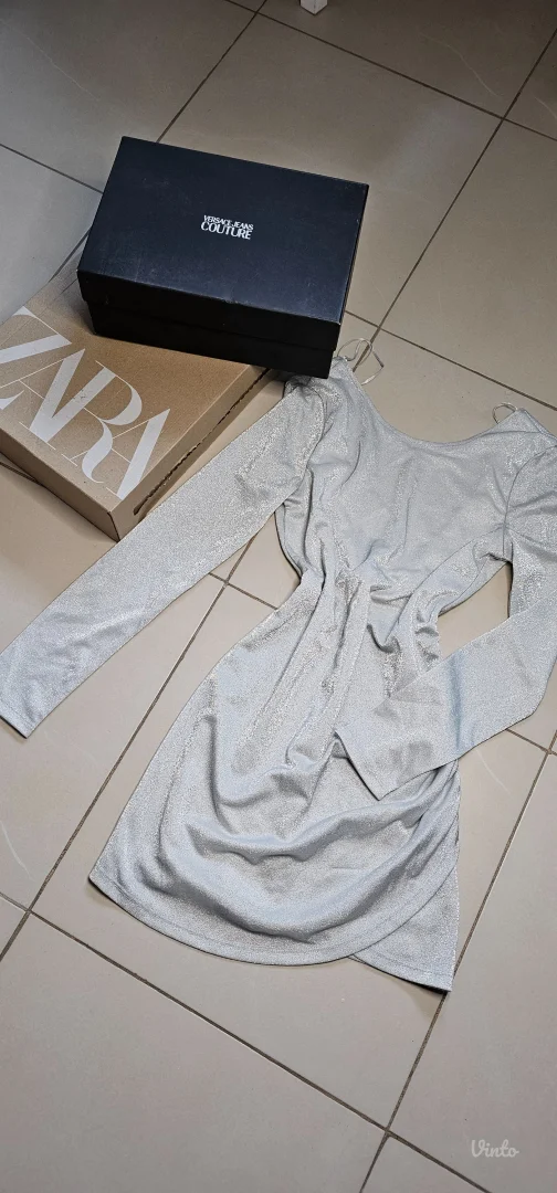 Nova Pull&Bear haljina sa etiketom