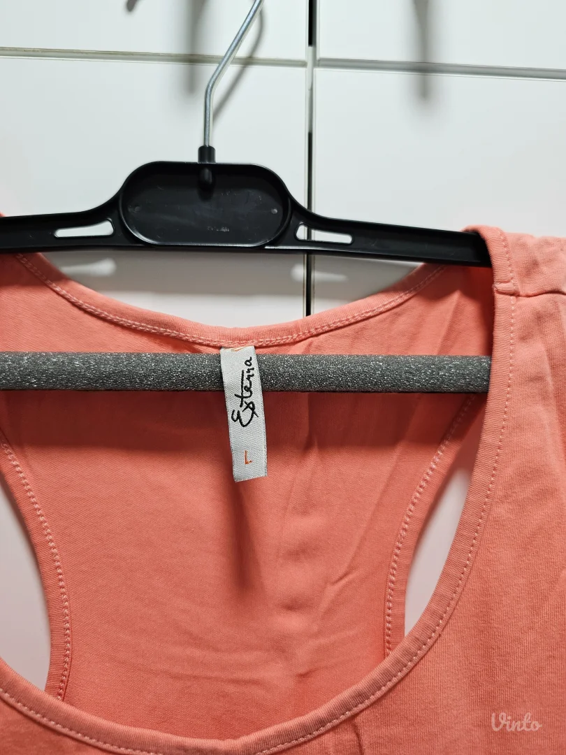 Sve majice po 150 dinara