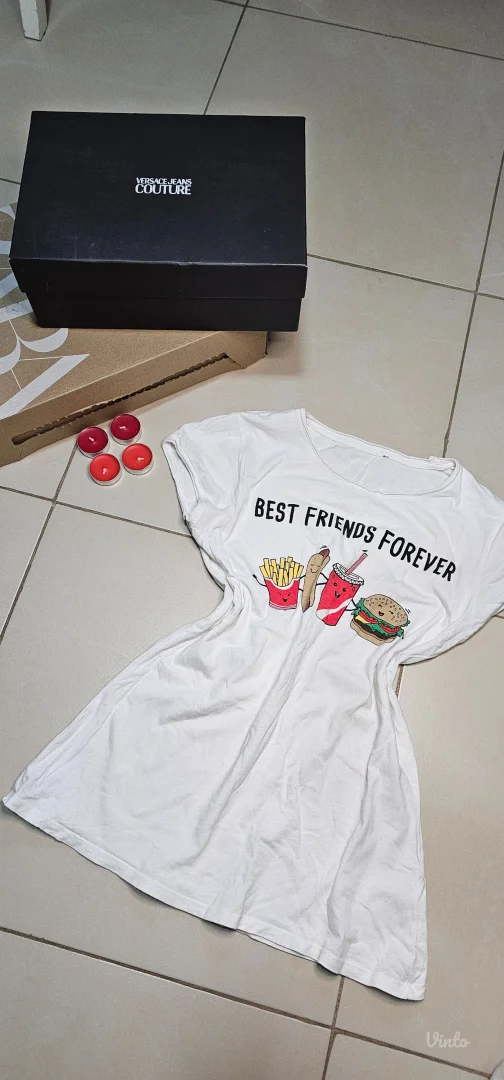 Sve majice po 150 dinara