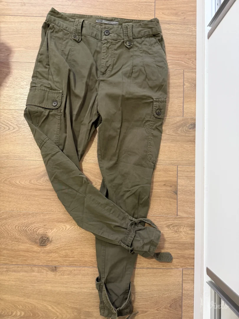 Zara cargo pantalone S