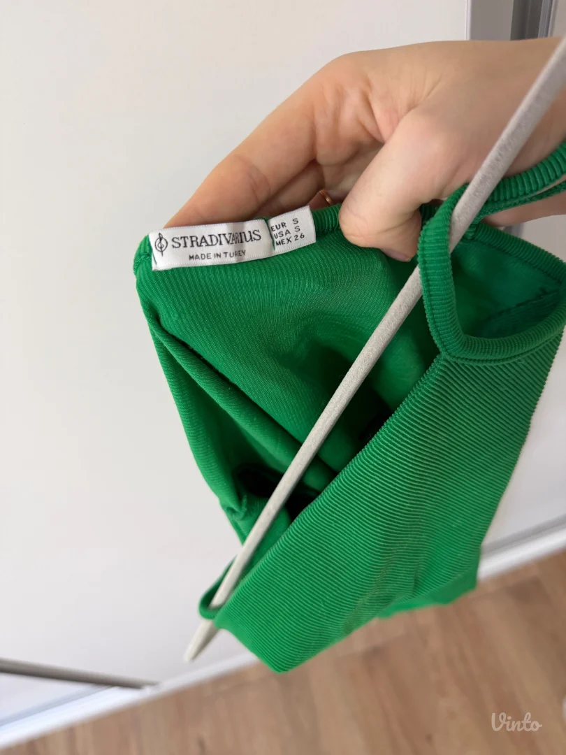 Stradivarius rebrasti bodi