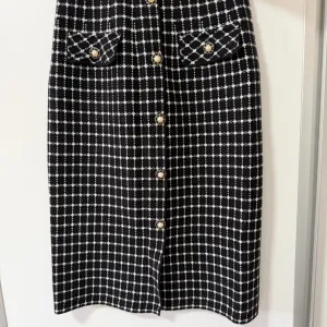 Vunena suknja visokog struka