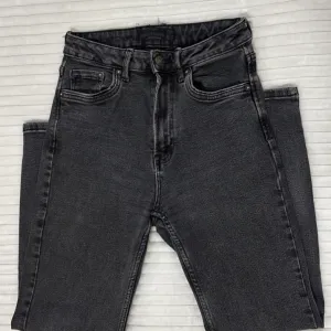 Stradivarius farmerice