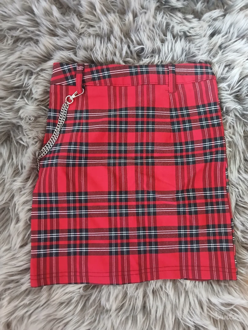 Karirana suknja sa lancem