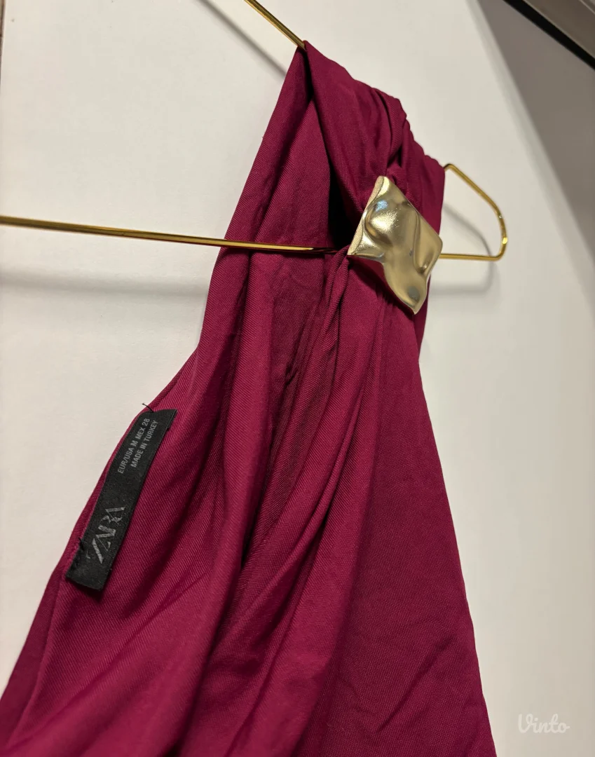 Zara asimetrični bodi