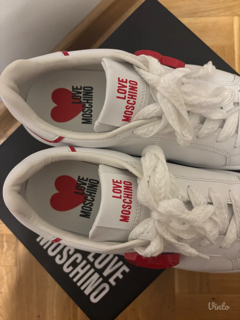 LOVE MOSCHINO original patike