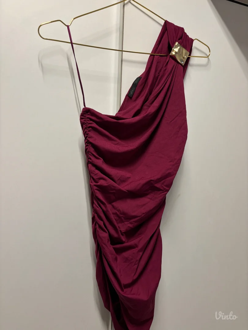 Zara asimetrični bodi