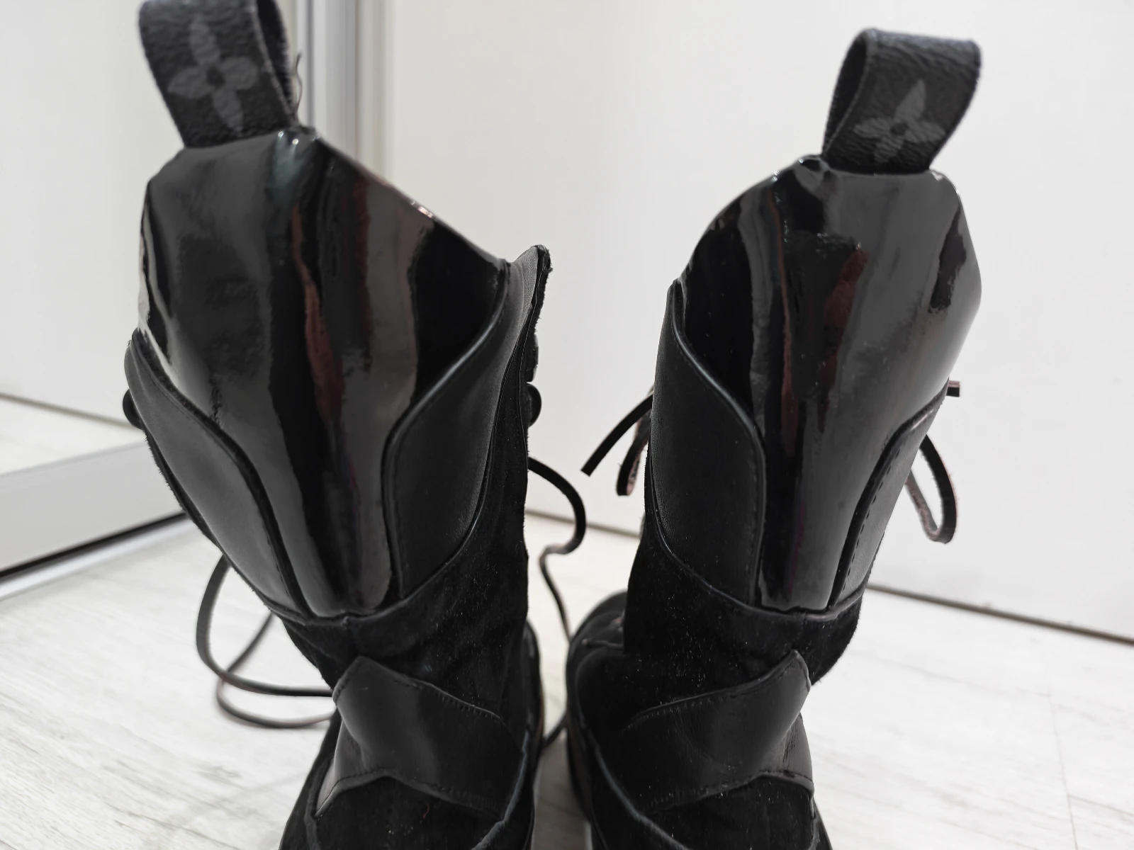 Cizme gleznjace Louis Vuitton broj 38